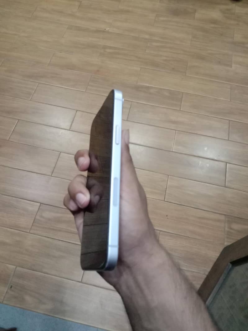 Apple iPhone 14 plus 2