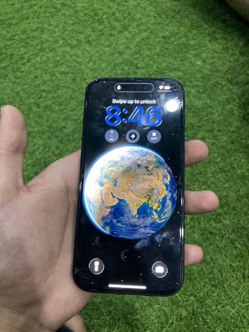 Apple iPhone 15 3