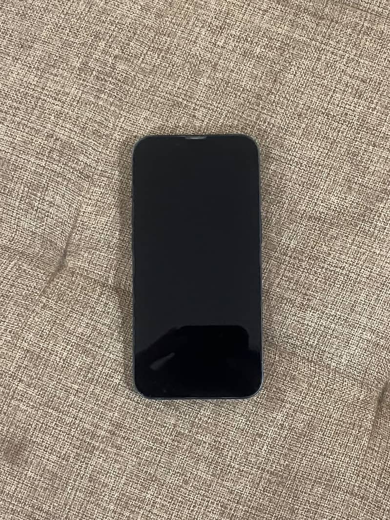 Apple iPhone 13 3
