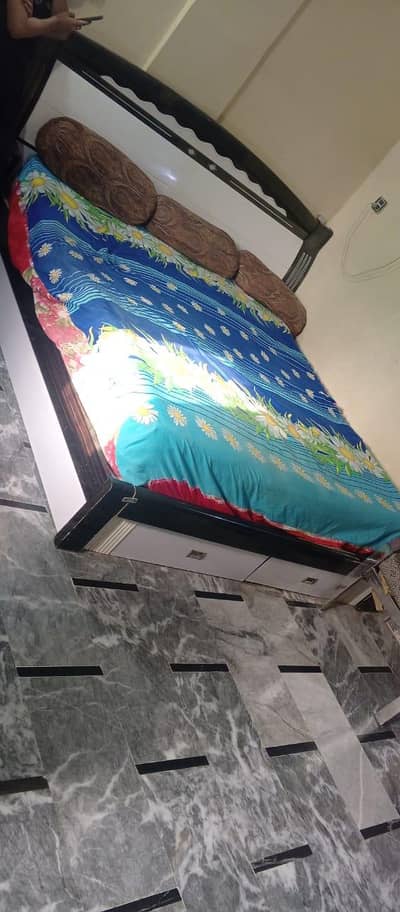 king size bed