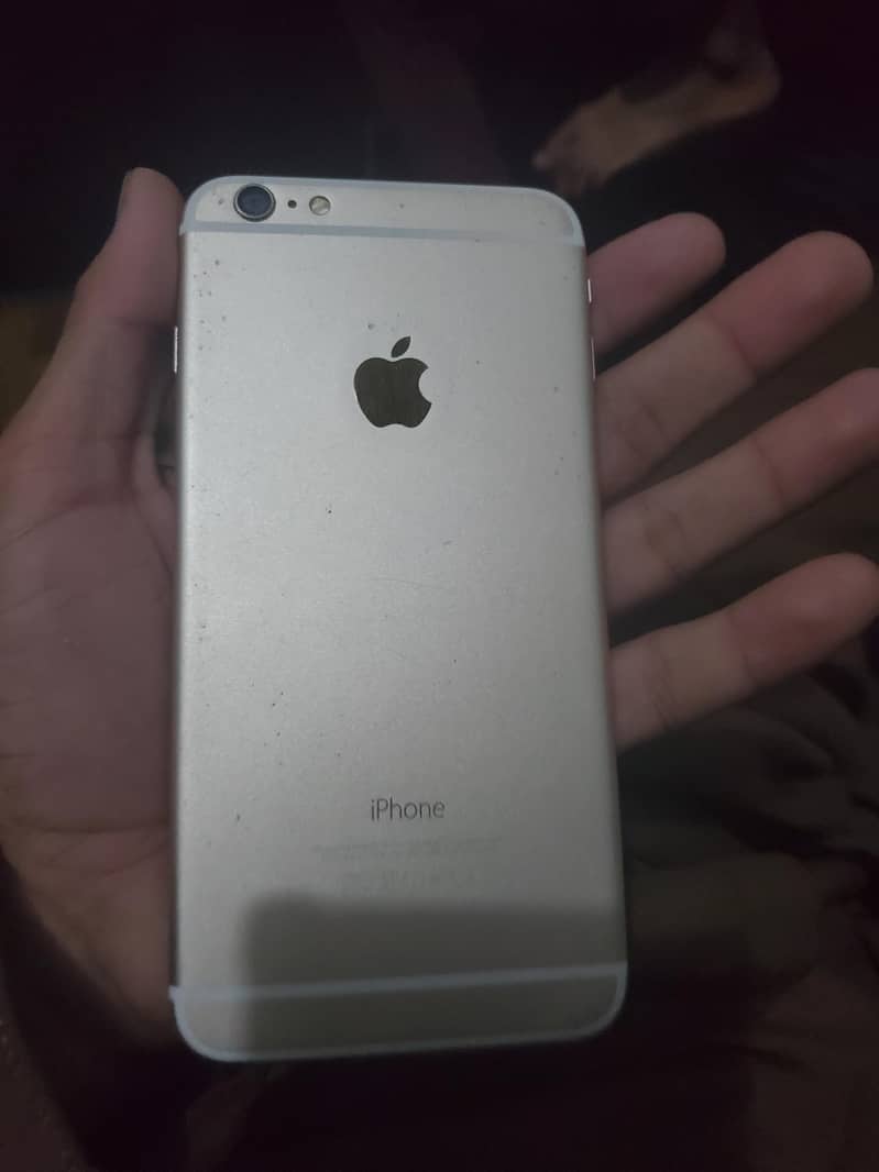 Apple iPhone 6 Plus 0