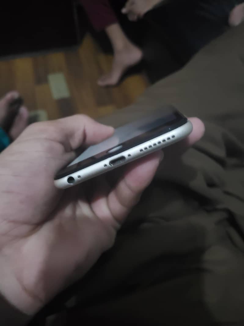 Apple iPhone 6 Plus 2