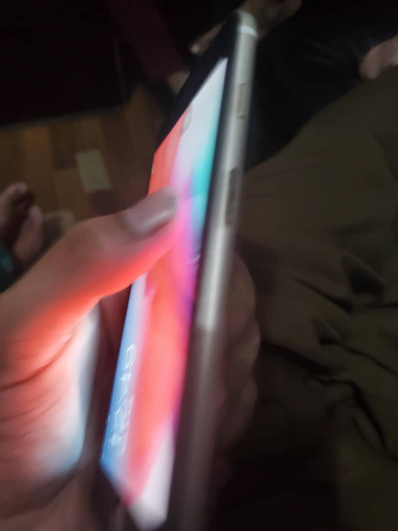 Apple iPhone 6 Plus 4