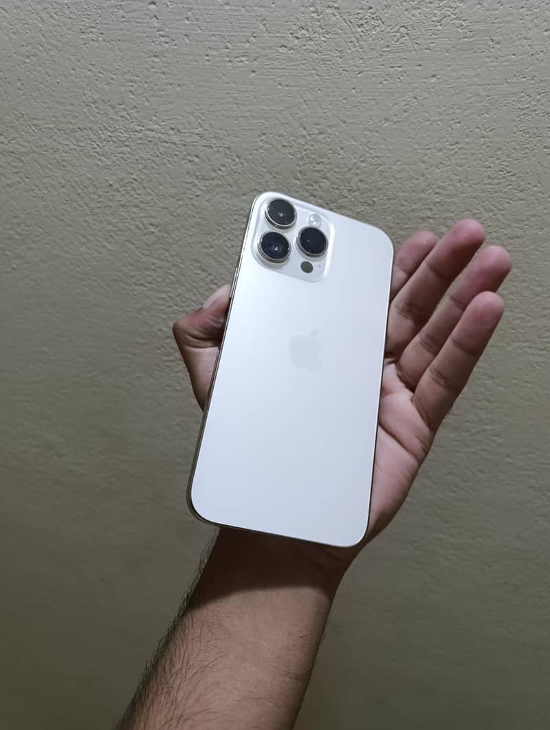 iPhone 14 Pro Max 2