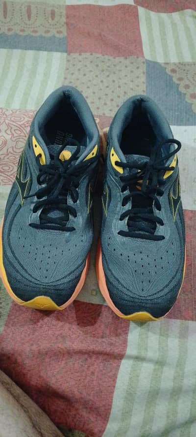 mizuno wavw skyrise