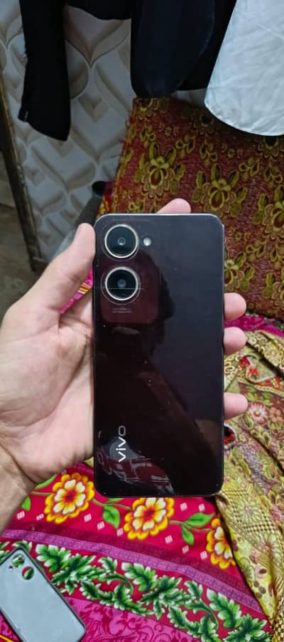 Vivo Y18