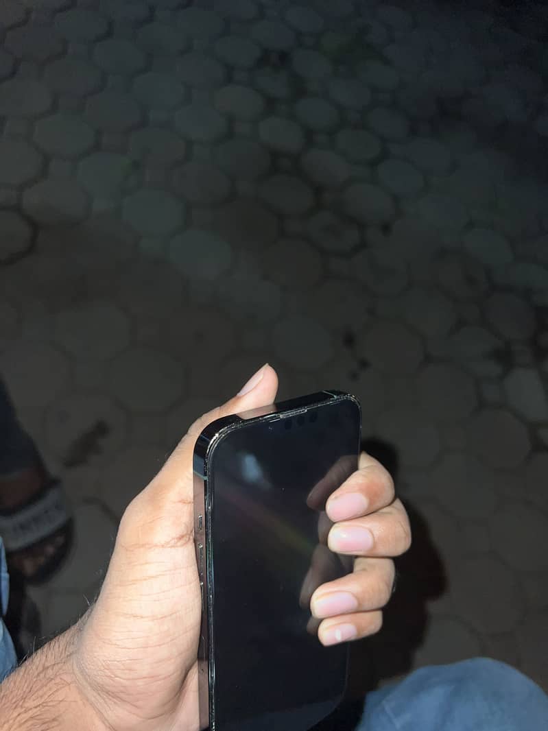 Apple iPhone 13 Pro 6