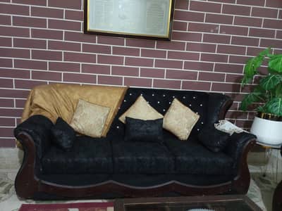 7 Seater Black Sofa Set – Elegant Wooden Frame