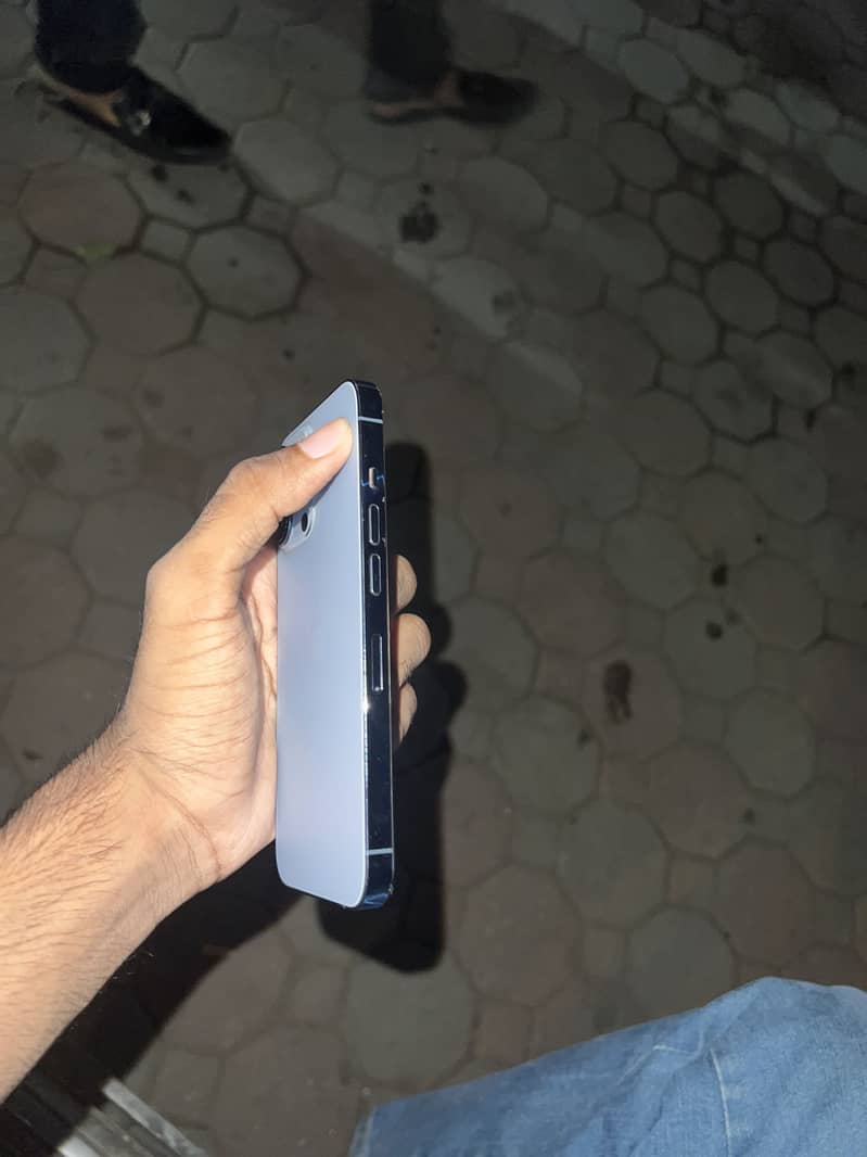 iPhone 13 Pro 6