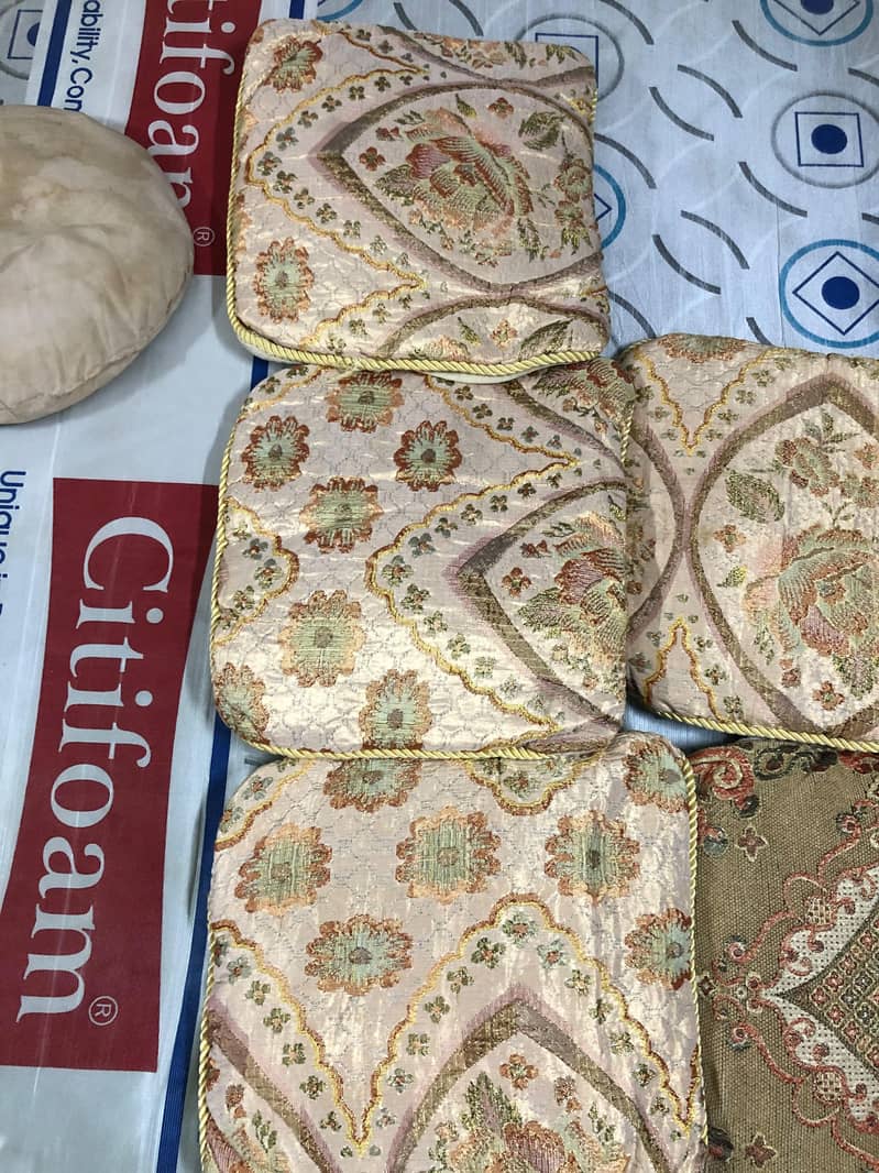 sofa cushions 3
