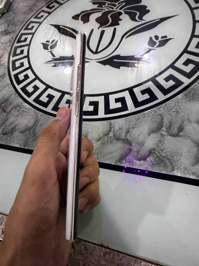 Samsung Mobile Note 10 Plus 4