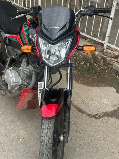 honda 125cbf