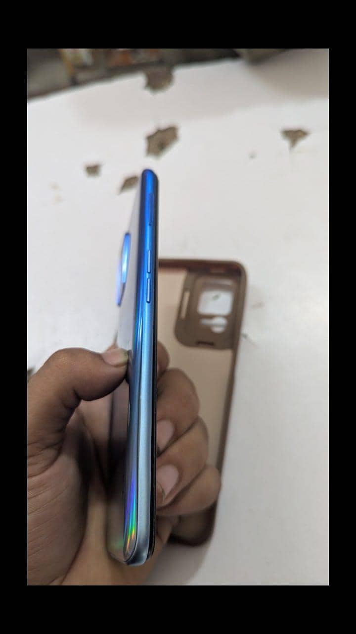 OPPO A54 4