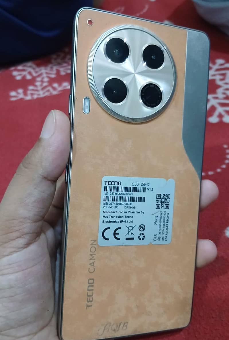 Tecno CAMON 30 0