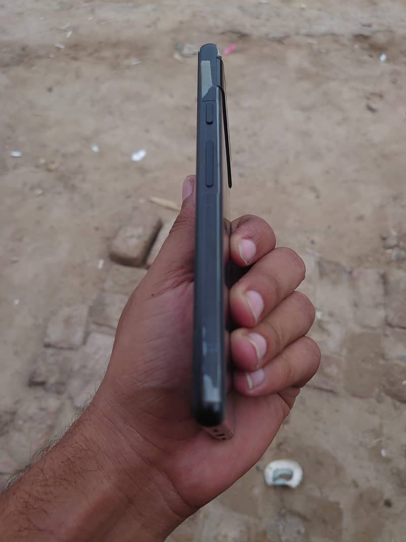 Google Pixel 6a 11