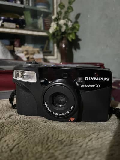 1990s Olympus Superzoom 70