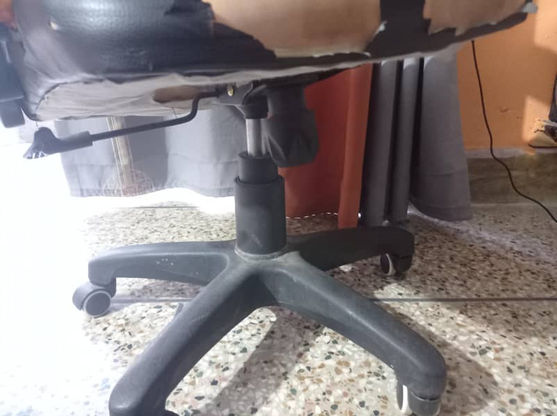computer chair 1