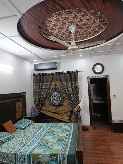 FOR SALE HOUSE 10 MARLA DOUBLE STORY TILE WOOD WORK FLOOR BEAUTIFUL HOUSE TOP LOCATION MAIN COLLEGE ROAD NEAR PCSIR STUFF SOCIETY NEAR MILITARY ACCOUNT SOCIETY NEAR NESPAK SOCIETY NEAR EDEN SOCIETY GOOD INVESTMENT TIME