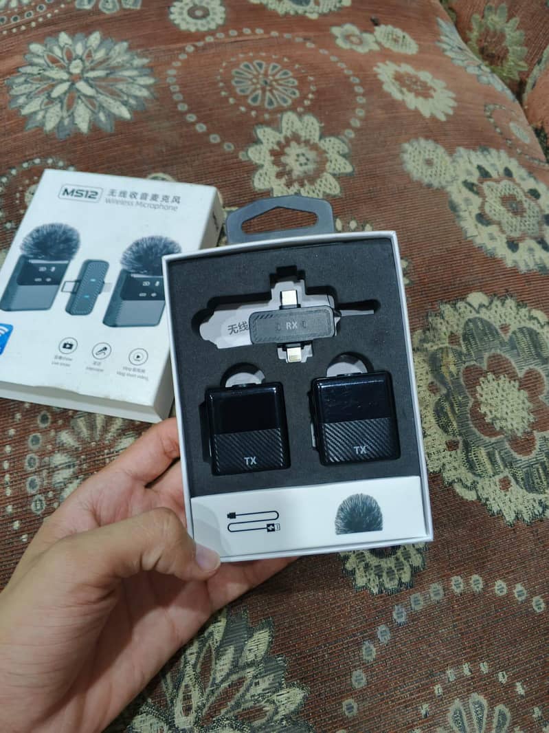 wireless microphone 1