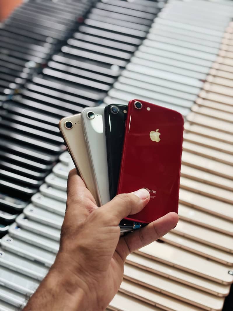 Apple iPhone 8 4