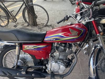 Cg 125 2017 Model Total Genuine motorcycle 10/10 like new engine sound