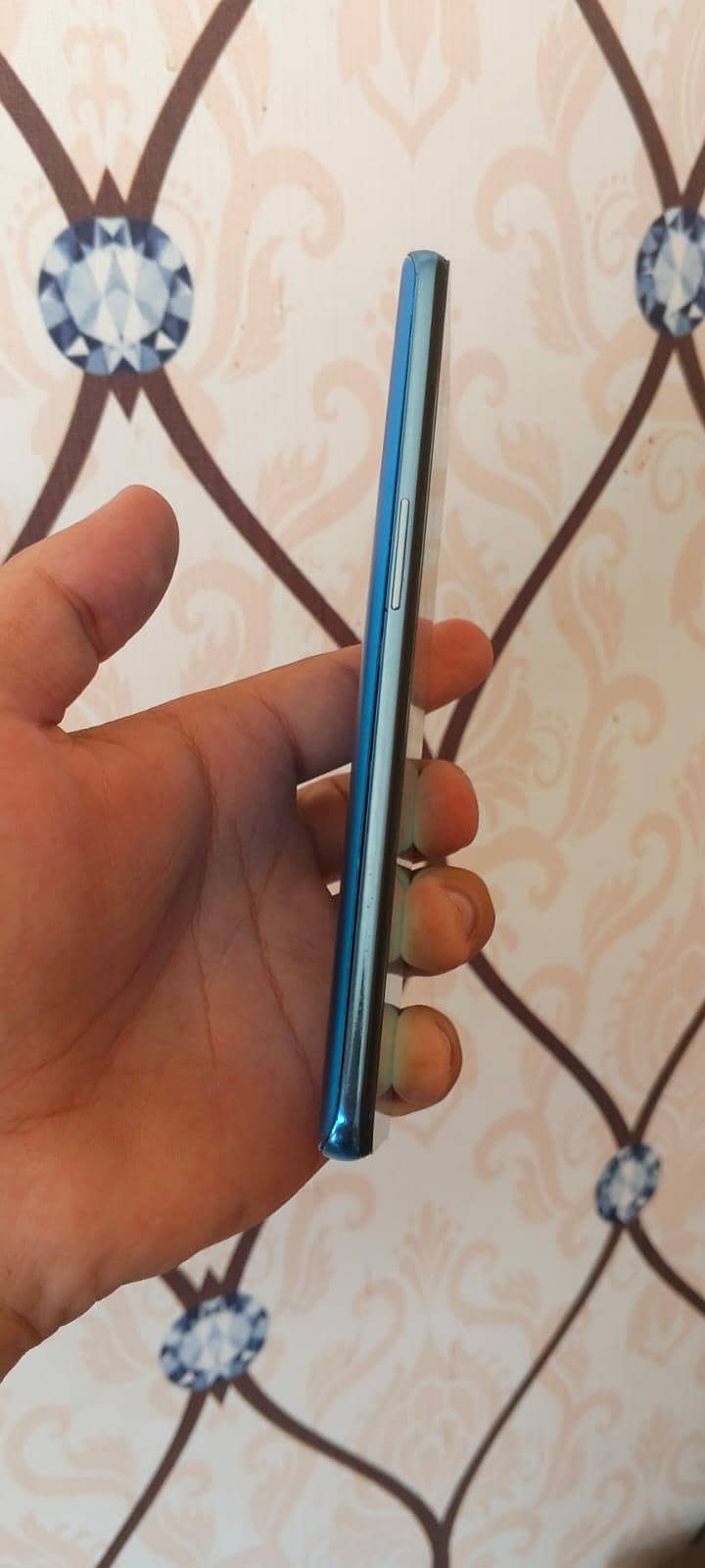One Plus 9 5G 4