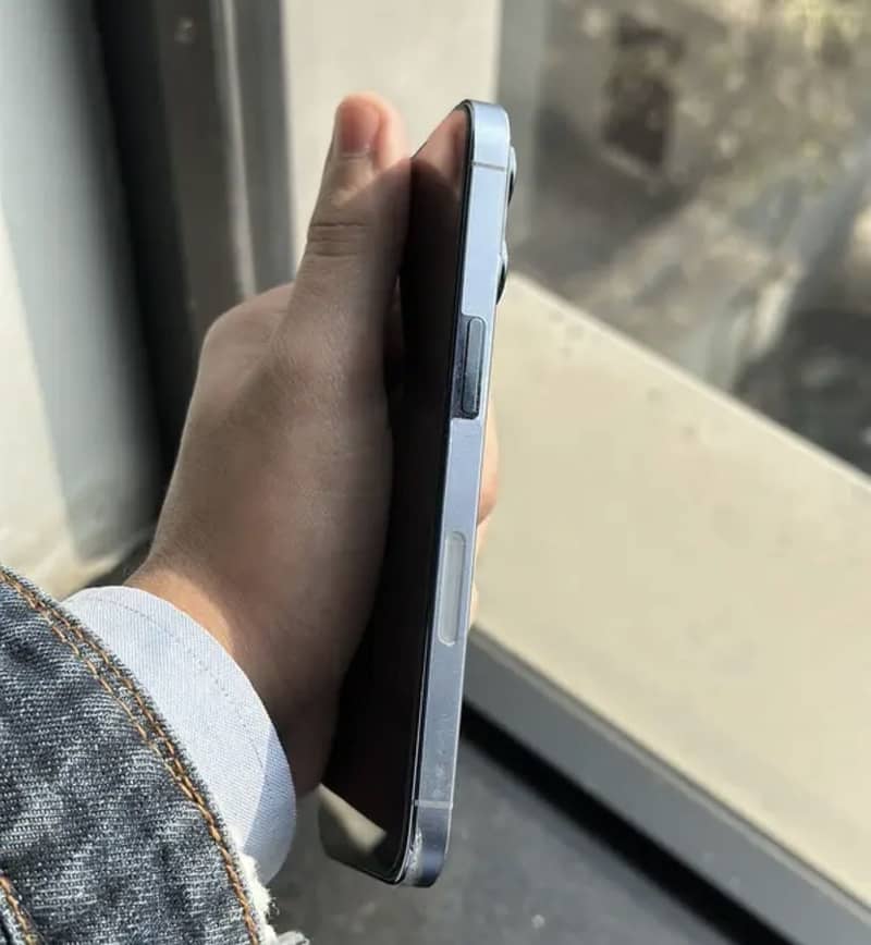 Apple iPhone 13 Pro 1