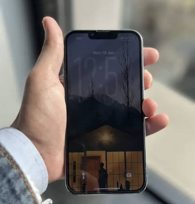 Apple iPhone 13 Pro 4
