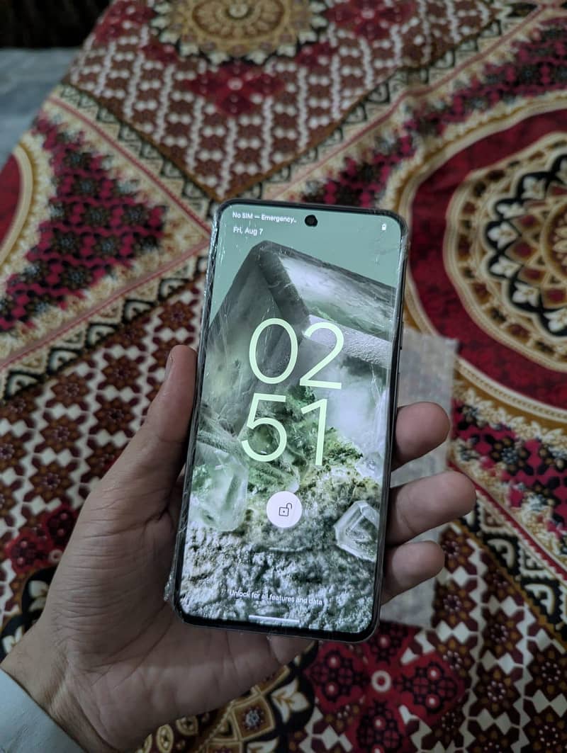 Google Pixel 8 2