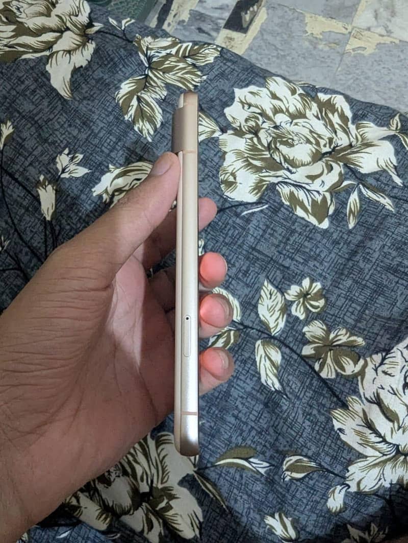 Google Pixel 8 5