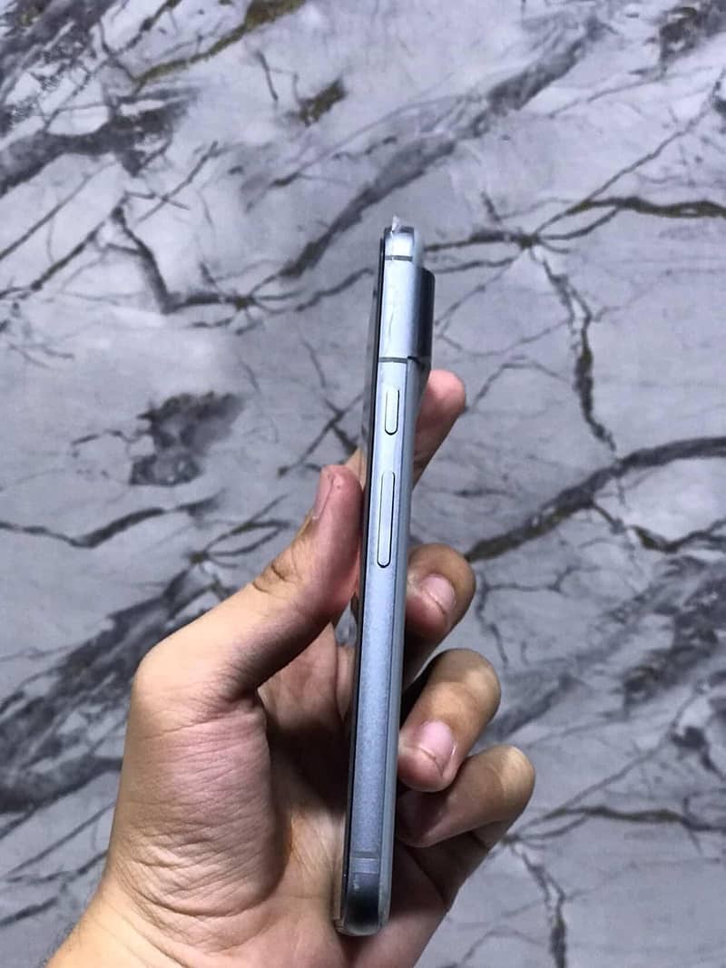 Google Pixel 8 3