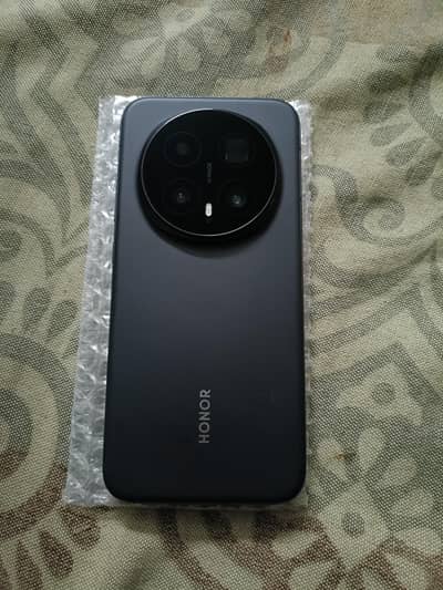 Honor Magic 8 Pro 12Gb Ram 512 memory Came From UK