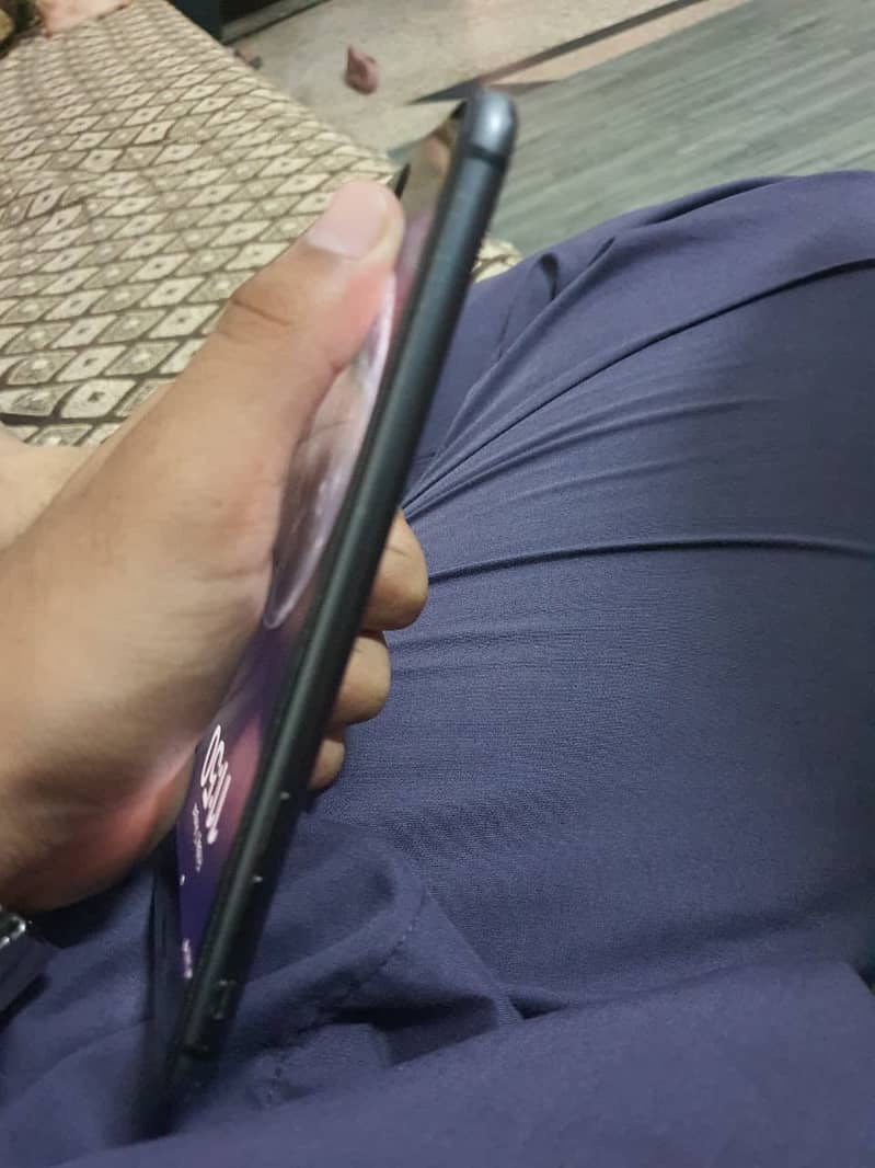 Apple iPhone 8 Plus 2