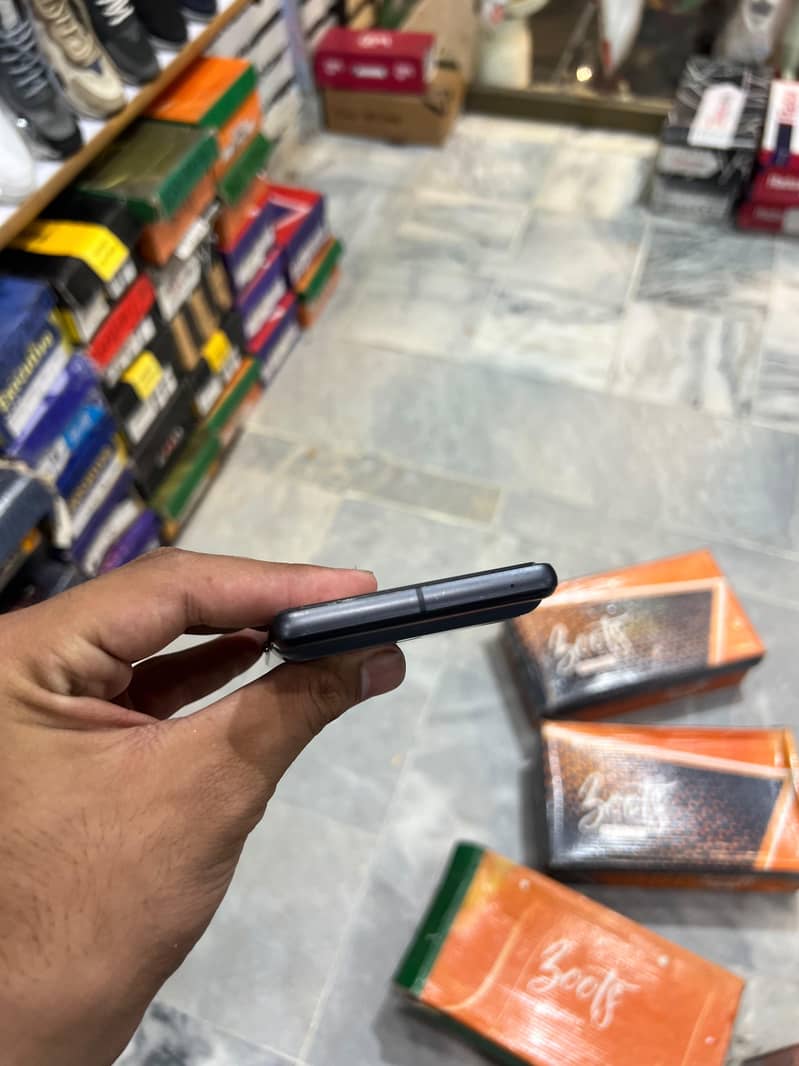 Google Pixel 7 6