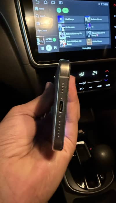 Apple iPhone 15 Pro Max JV