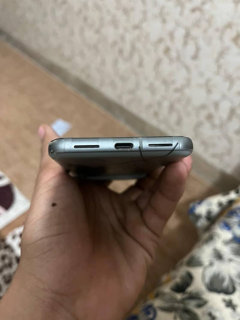 Google Pixel 8 1