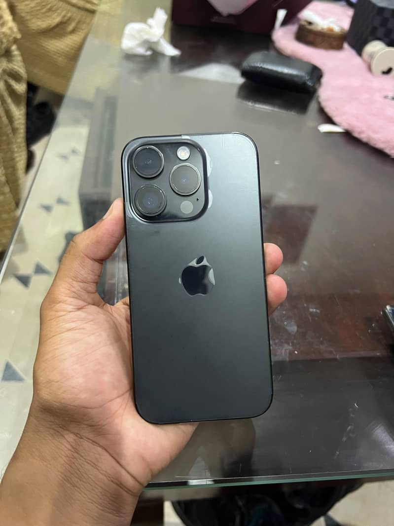 Apple iPhone 15 Pro 1