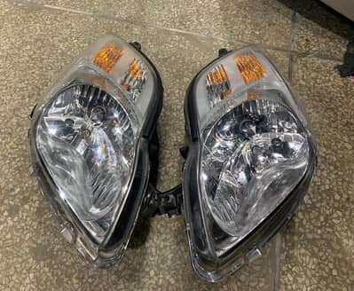 Toyota vitz 2008 front Hid headlights available