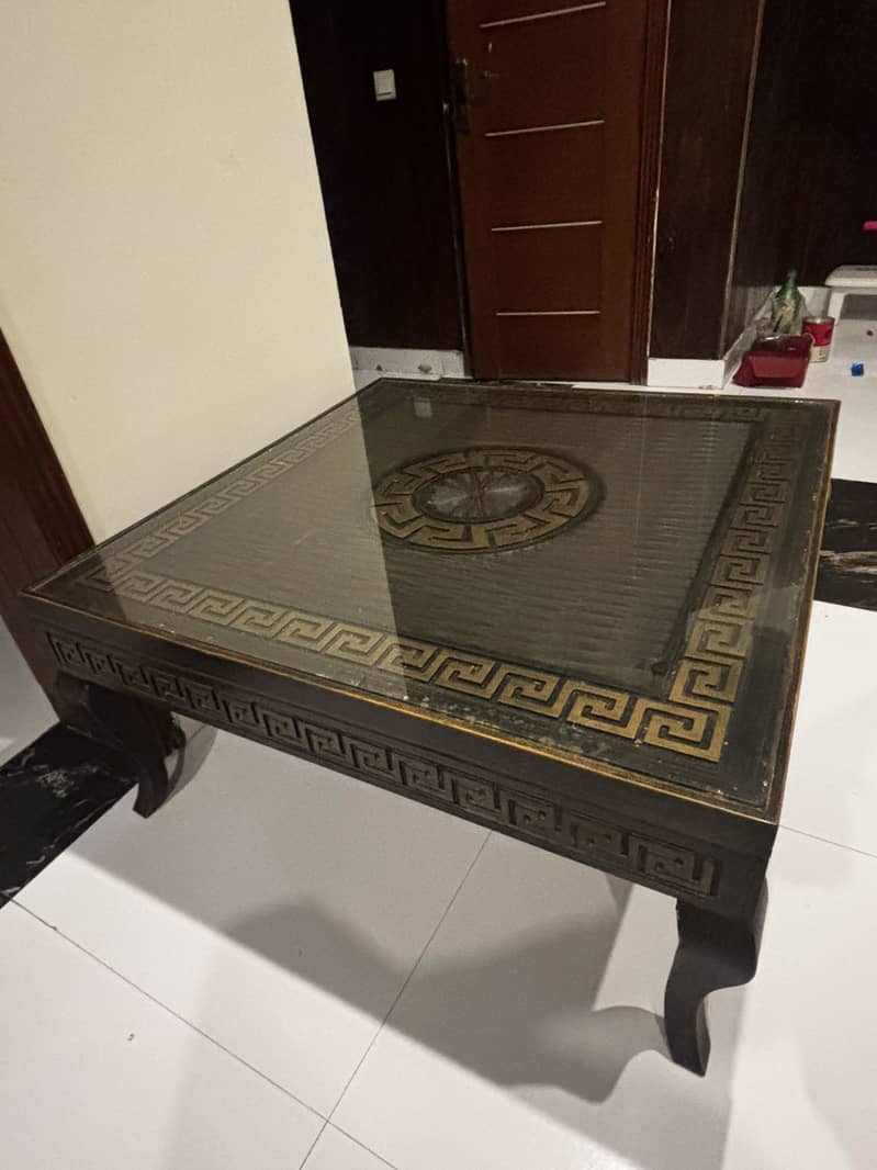 Three coffe table excellent condition 7