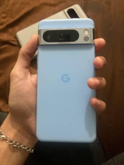 Google Pixel 8 Pro