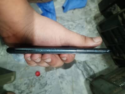 Apple iPhone 7 32gb pta  03136263873 cal num