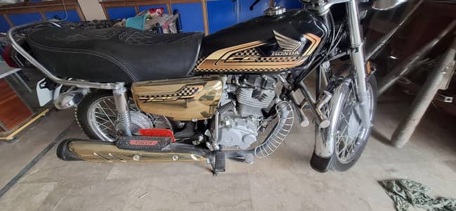 Honda 125 self start special gold edition 2025