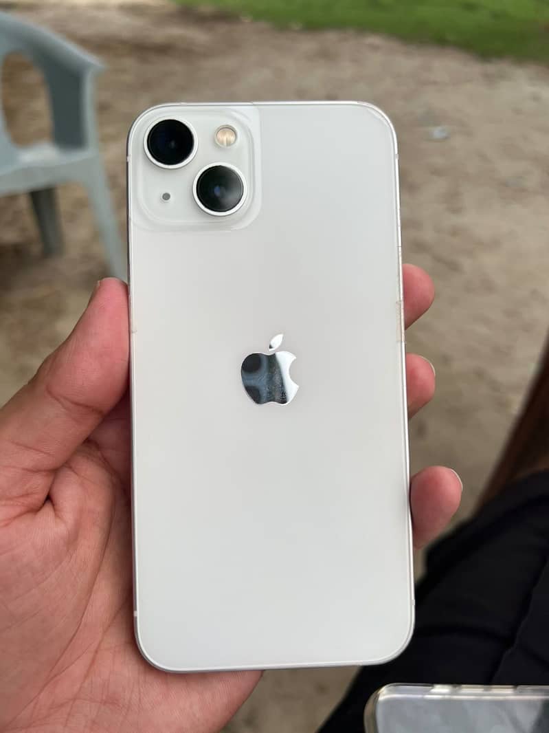Apple iPhone 13 6