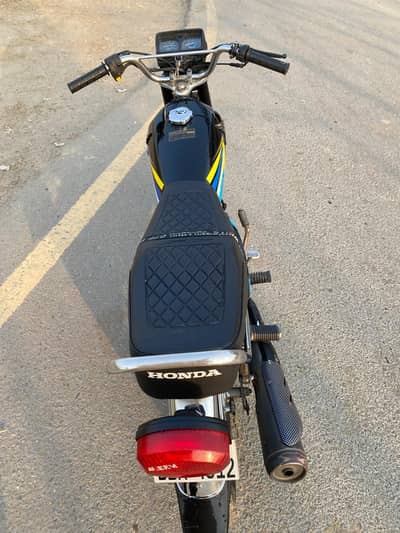 Honda 125 16 modal all ok koi Kam ni hony wala