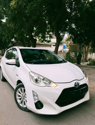 Toyota Aqua 2015