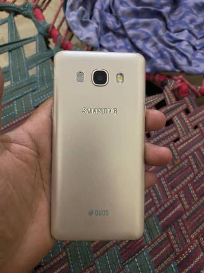 Samsung Mobile J5