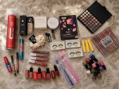 Complete Makeup Deal – Foundation & Beauty Products | Rs. 8999 