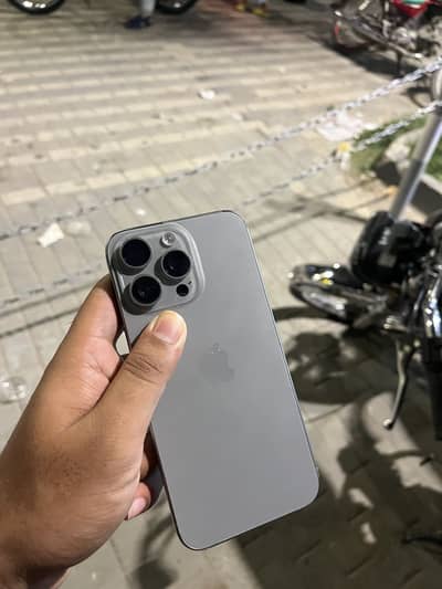 Apple iPhone 15 Pro Max