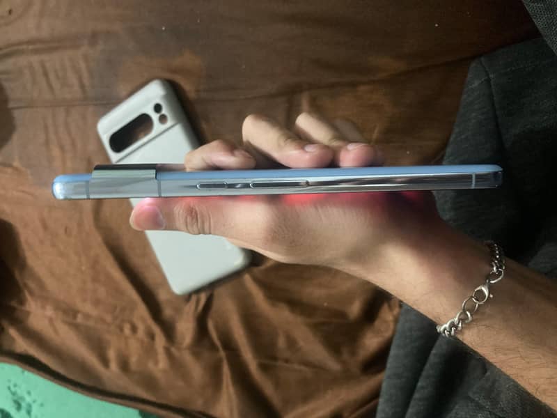 Google Pixel 8 Pro 5