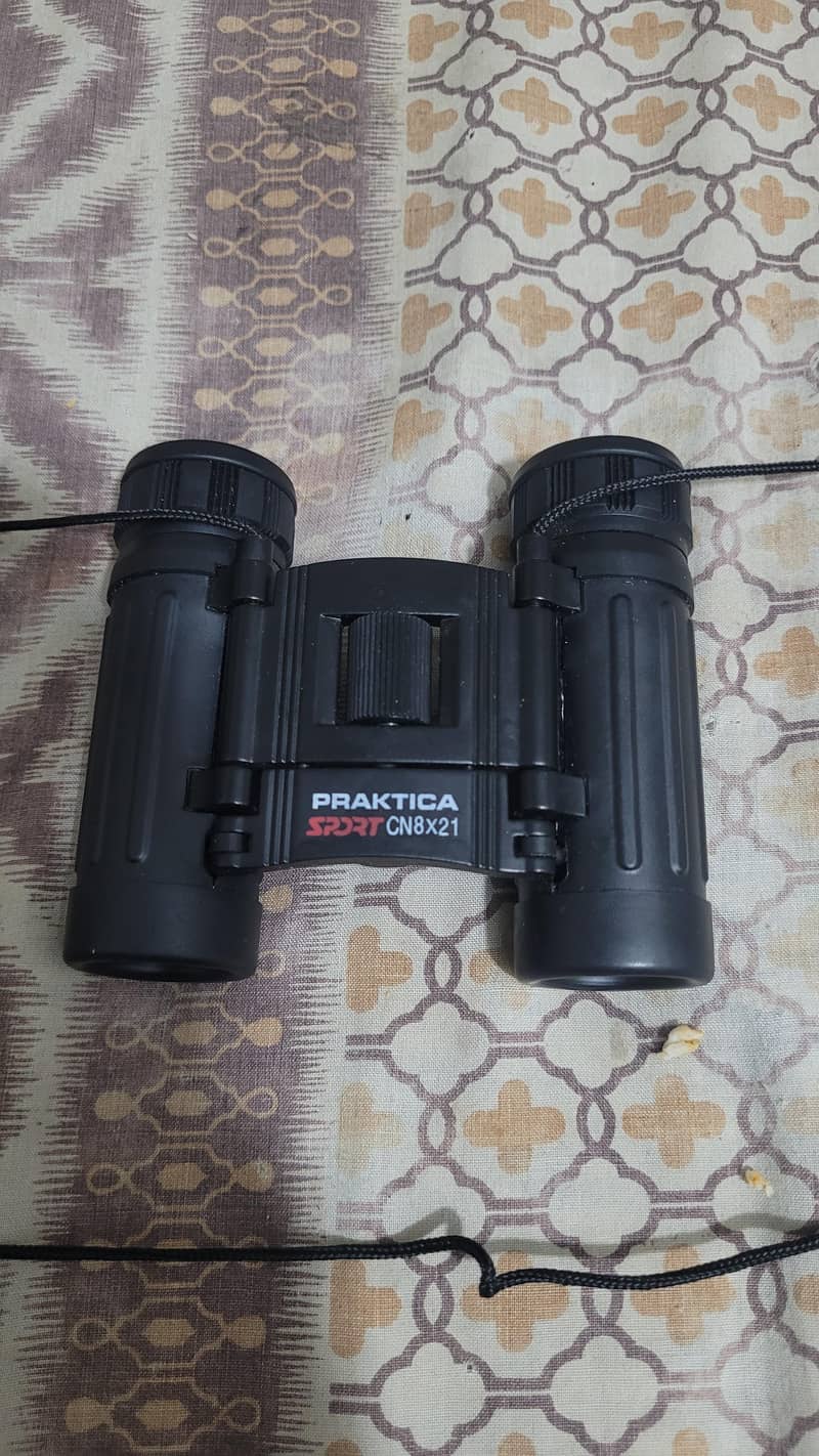 binoculars 1